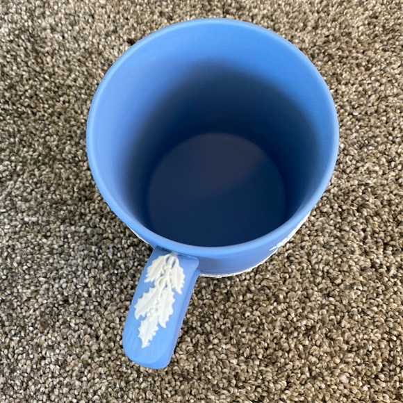 Vintage Jasperware Christmas Mug by Wedgwood circa 1972 - Picture 9 of 11